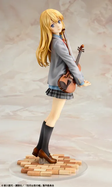 宮園かをり 8分の1スケールフィギュア 画像1