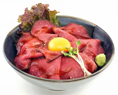 「激熱真田幸村のローストビーフ丼」