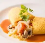 オマール海老の入った出来たてオムレツ