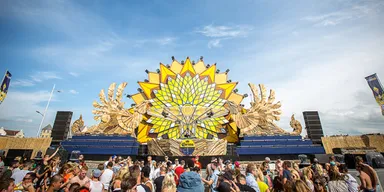 CORONA SUNSETS MUSIC FESTIVAL