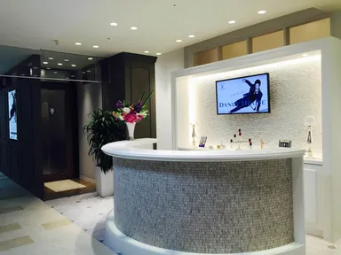 広がりのある非日常の空間