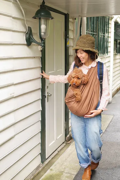 ドッグスリング-ブラウンカフェ