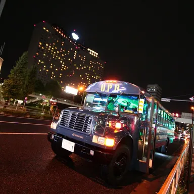 ハマーパーティーバス