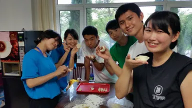 短期留学・文化体験(餃子作り)