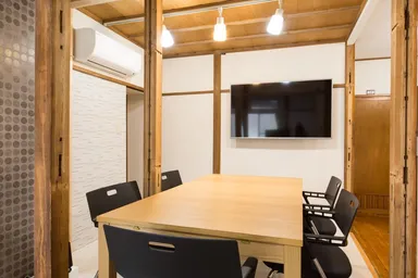 内観(共有スペース・MTG用)