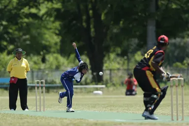 クリケット試合風景2 (写真提供：日本クリケット協会)