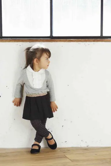 上下コーディネートのワンピース