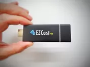 「EZCast PRO」前面