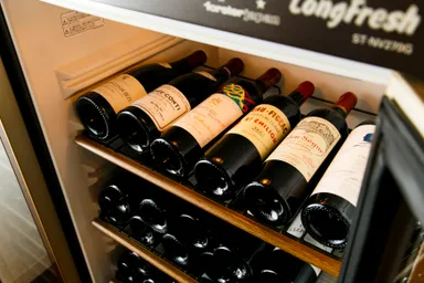 最上級和牛とワインのマリアージュが愉しめる