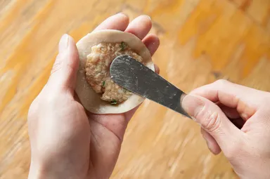 餃子はすべて店舗での手作り