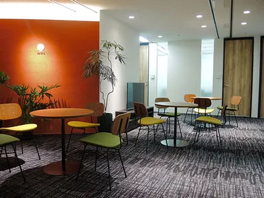 【今回増床したフロア】「GVH＃5」10階　個室ブース型小規模オフィススペース「the hive」