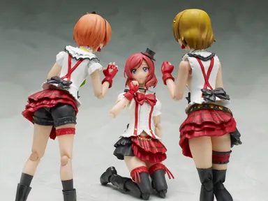 μ's1年生集合(凛・花陽同時購入特典真姫顔パーツ) ※「S.H.Figuarts西木野真姫(僕らは今の中で)」の本体(顔パーツ以外)は別売りとなります。 ※画像はイメージです。