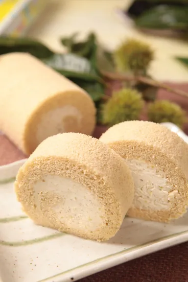 完熟・和栗ロール1