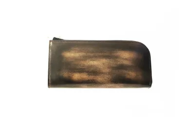 アドバン　ブラウン