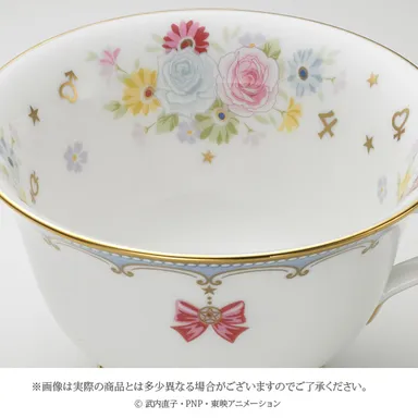 ティーカップ(拡大)