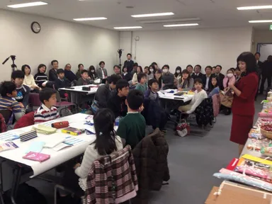 これまでの企業活性化センターでの子ども起業塾の様子1