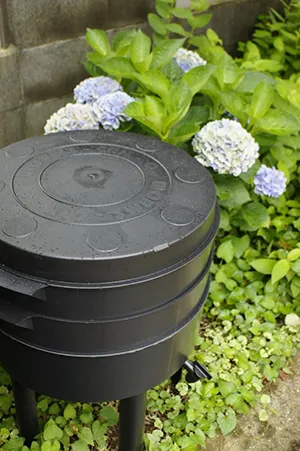 ミミズコンポストの室外設置例1