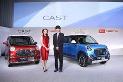 ダイハツ 新型軽乗用車 ムーヴ キャンバス 新cm 高畑充希を振り向かせるには やっぱり外見だけじゃダメ そんな高畑さんを笑顔にしたのはいったい 車内も充実 篇 16年9月7日 水 より全国でオンエア開始 ダイハツ工業株式会社のプレスリリース