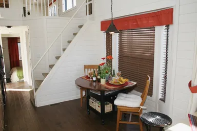 トレーラーハウスインテリア