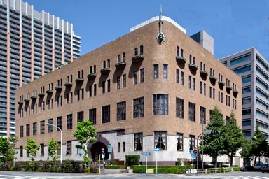 学士会館　内観