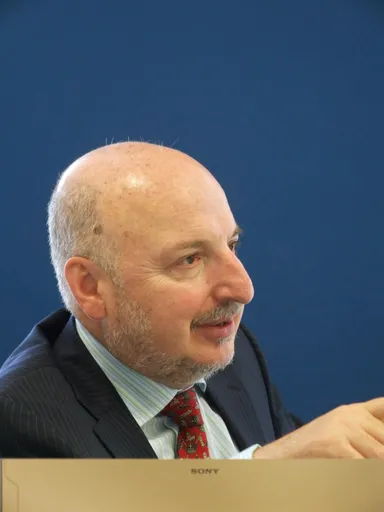 アレキサンダー・エルダー博士 7