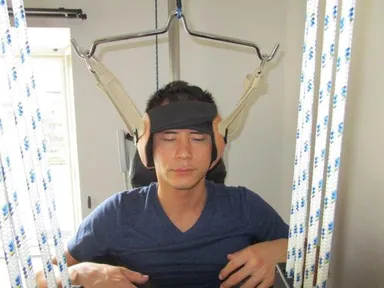 顎にかけない頸椎除圧牽引用ハーネス2