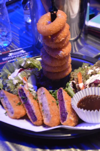 フードメニューも自信あり