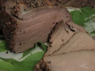 鹿肉のローストスモーク