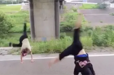 ガスト野田梅郷店_ダンス画像