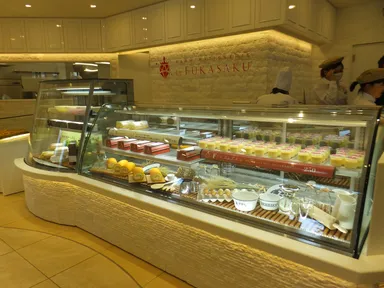 LE・FUKASAKU 店内