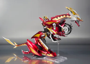 S.H.Figuarts 仮面ライダー龍騎サバイブ＆ドラグランザーセット(5)　※画像はイメージです。　(C)石森プロ・東映