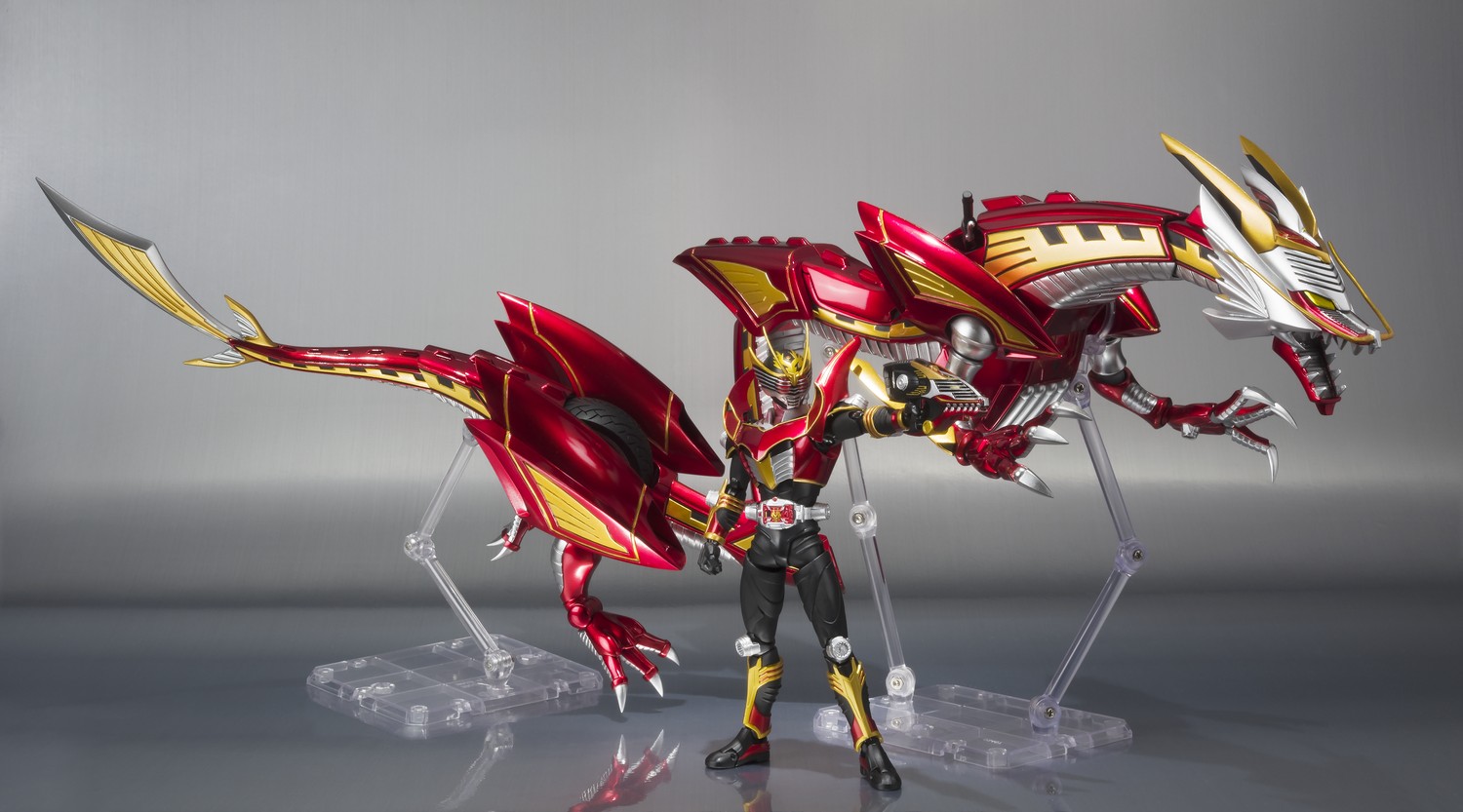 平成仮面ライダーシリーズ3作目「仮面ライダー龍騎」の 契約モンスター