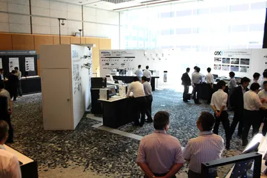 2014年度内覧会展示デモコーナーの様子(東京会場の様子)