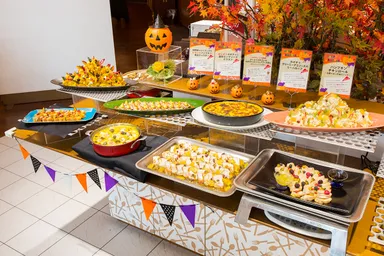 「三尺三寸箸」ハロウィンメニュー ビュッフェ台(イメージ)