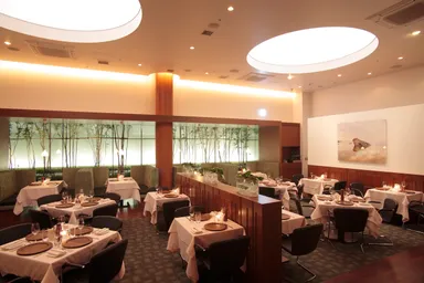 アクアヴィット　内観