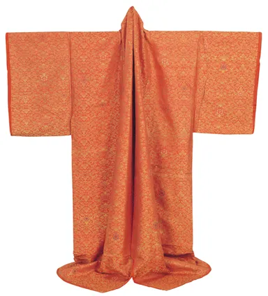 紅地に木瓜とそれに絡みつく唐草を織り出した＜紅地木瓜唐草文様錦御衣＞