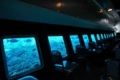 「シースカイ博愛」船内