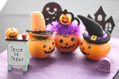 ハロウィン飾りの柿2