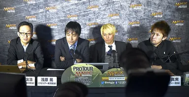 直撃インタビューも交えながら現地から大会の模様を生中継