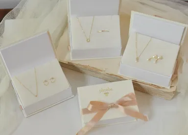 phoebe クリスマス限定 main