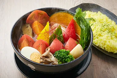 まるごとトマトの野菜スープカレー