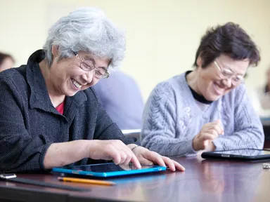 実際の現場では高齢者の方の笑顔が絶えません