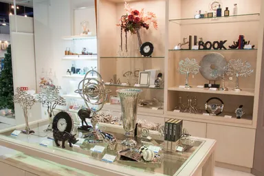 モダンコーナー