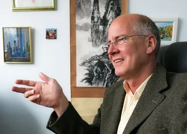 スティーブン・ホワイト準教授