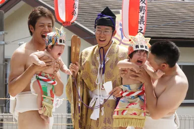 第14回金賞『可愛い泣き相撲』