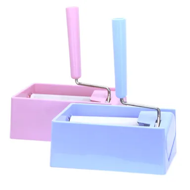 水色、ピンクの2色展開