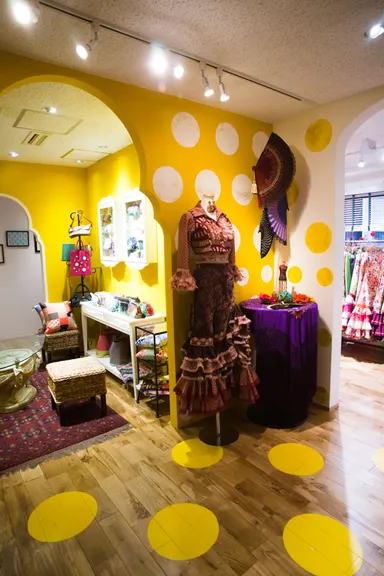 水玉模様の楽しい店内