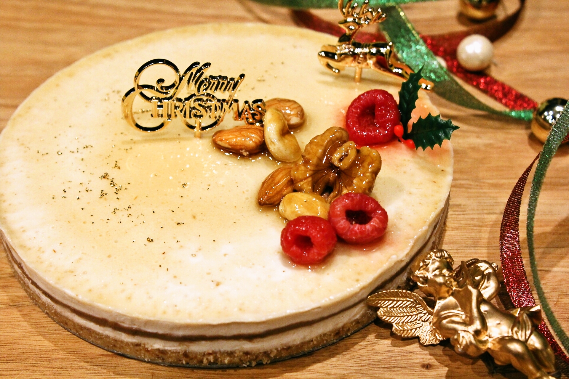 白砂糖もバターも使わないヘルシーなクリスマスケーキの予約をロースイーツカフェ ラ ターブル プリム が11月18日に開始 La Table Du Primeurのプレスリリース