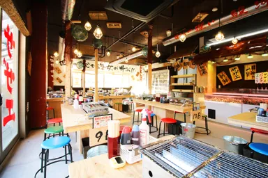 「沼津浜焼きセンター　海女小屋」　店内写真2