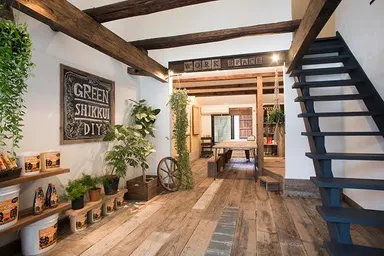 『うま～くヌレールLABO』店内写真